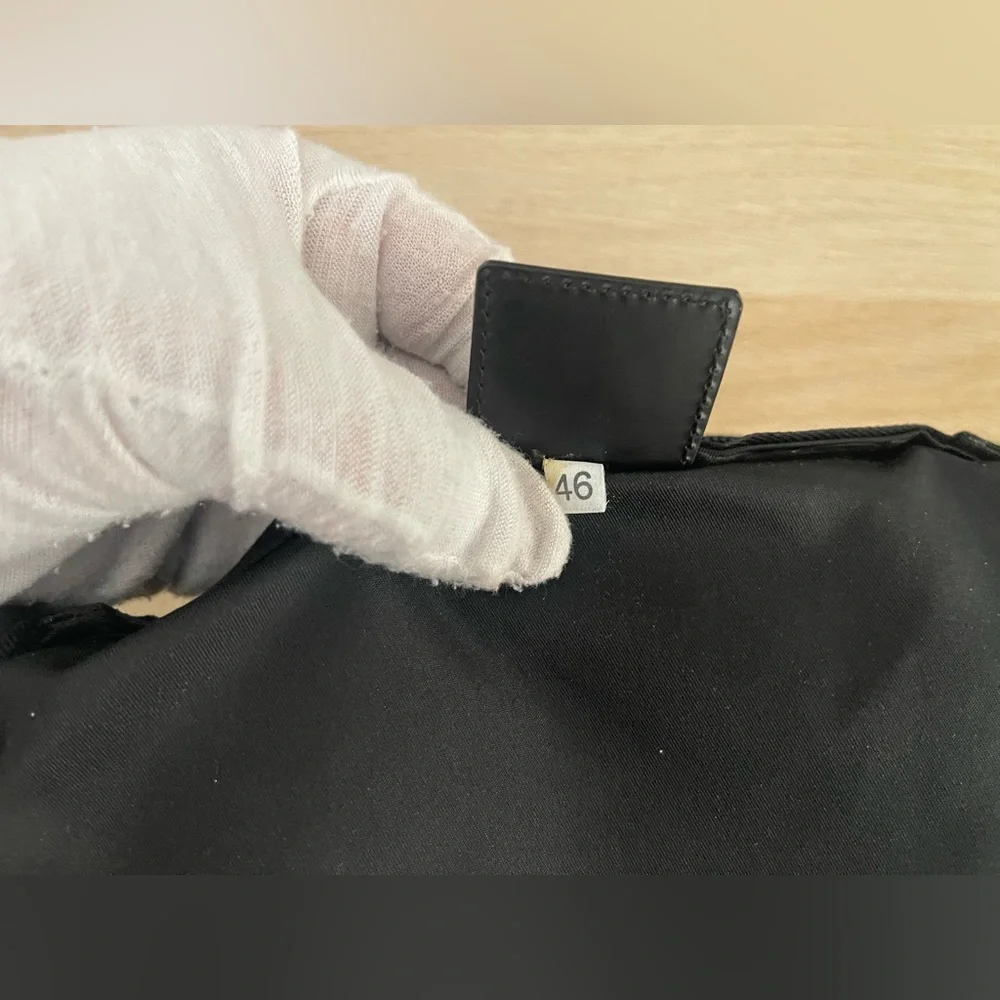 Authentic Prada Black Nylon Pochette crossbody bagl - Picture 9 of 9
